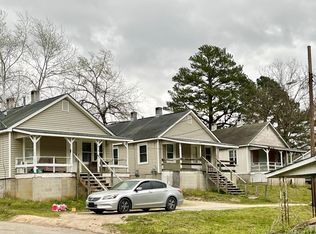 402 Spring Ct, Henderson, NC 27536