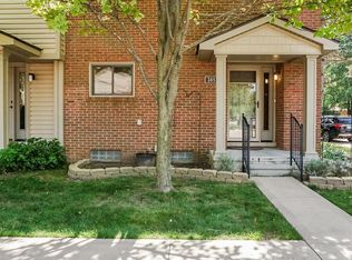 3856 Old Creek Rd #25, Troy, MI 48084