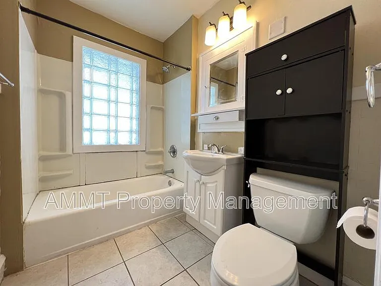 421 19th St NE — Photo 30