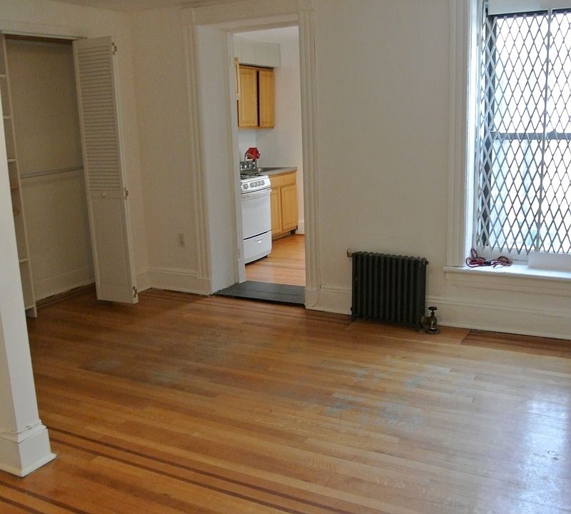 2nd image of 286 Clinton St APT 2M
