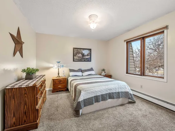 3704 S Terry Ave APT 301, Sioux Falls, SD 57106