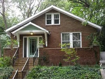 215 College Ave photo 1
