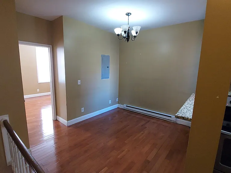 1841 W Huntingdon St #2 — Photo 3