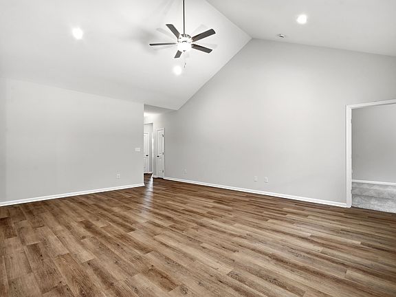 2nd image of 105 Toanki Ln