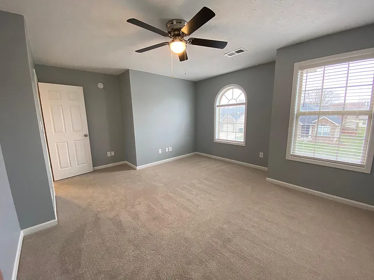 111 Warren Pass — Photo 24