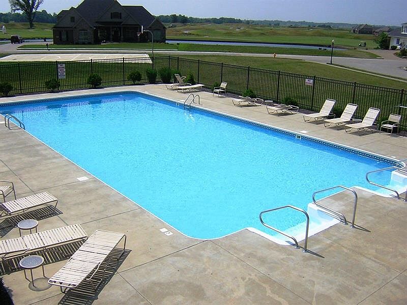 2nd image of 1208 Harbridge View