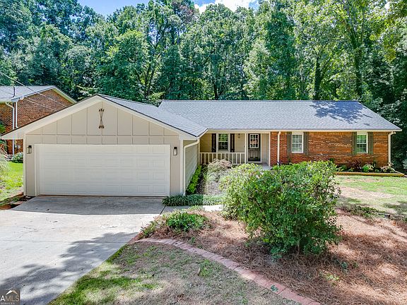 2nd image of 4445 Lake Forest Dr