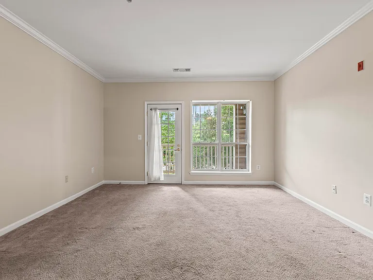 4551 Strutfield Ln #4125 — Photo 4