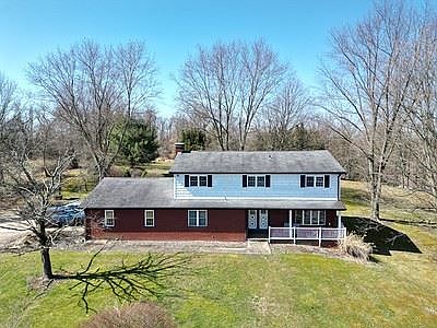 1st image of 21 Plum Crest Dr
