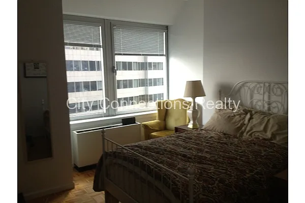 Rented by City Connections Realty | media 10