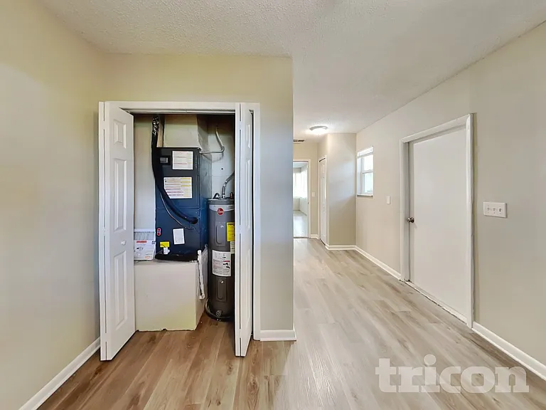 1809 Avon St — Photo 10