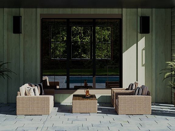 4th image of 126 Noyac Path