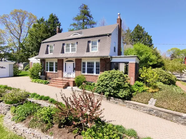 14 Highland Street, Portland, ME 04103