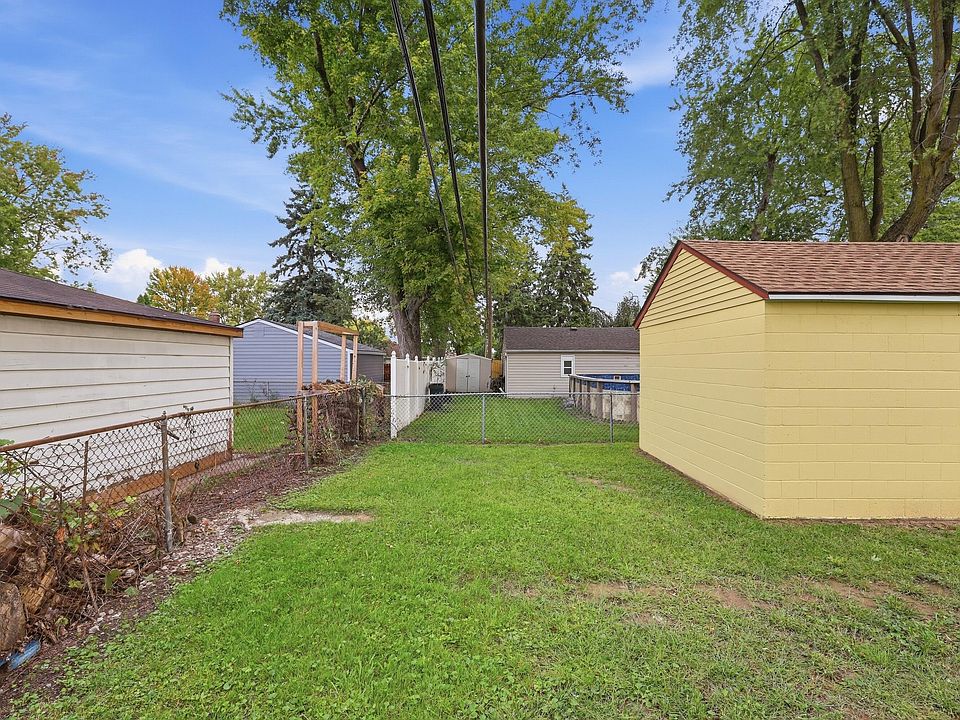 17535 Wall St, photo 8