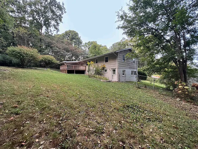 1715 Tonalea Rd — Photo 22