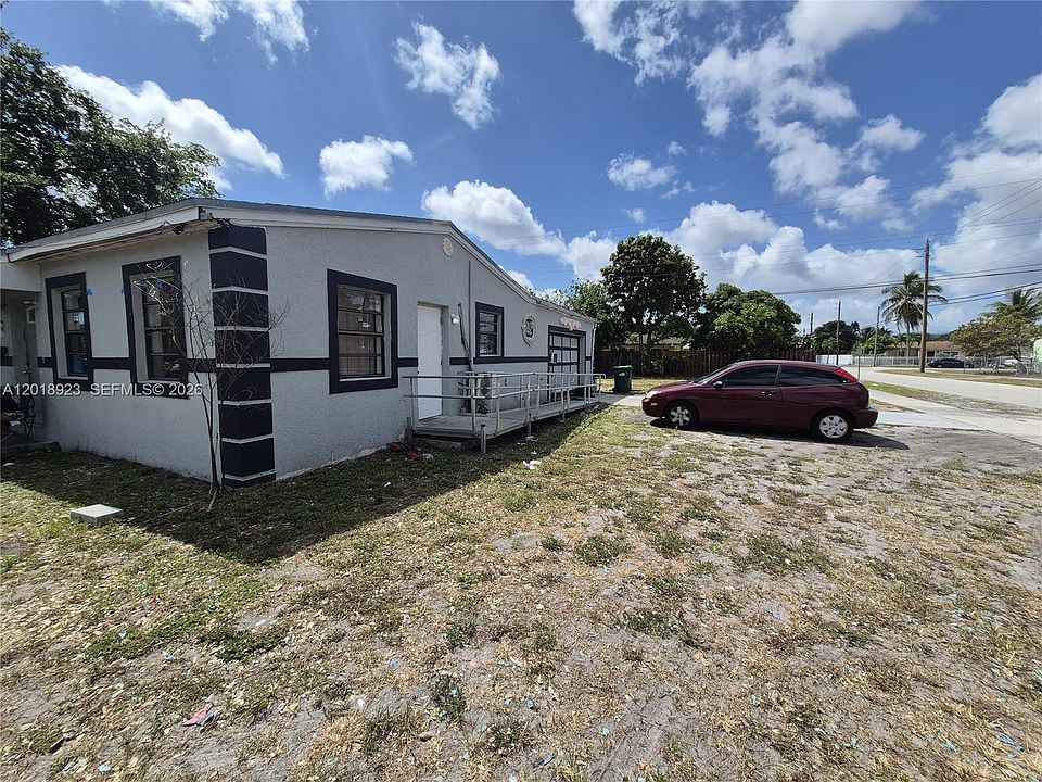 2nd image of 290 NW 191st St