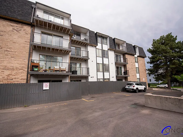 Avenue View Apartments — Photo 66