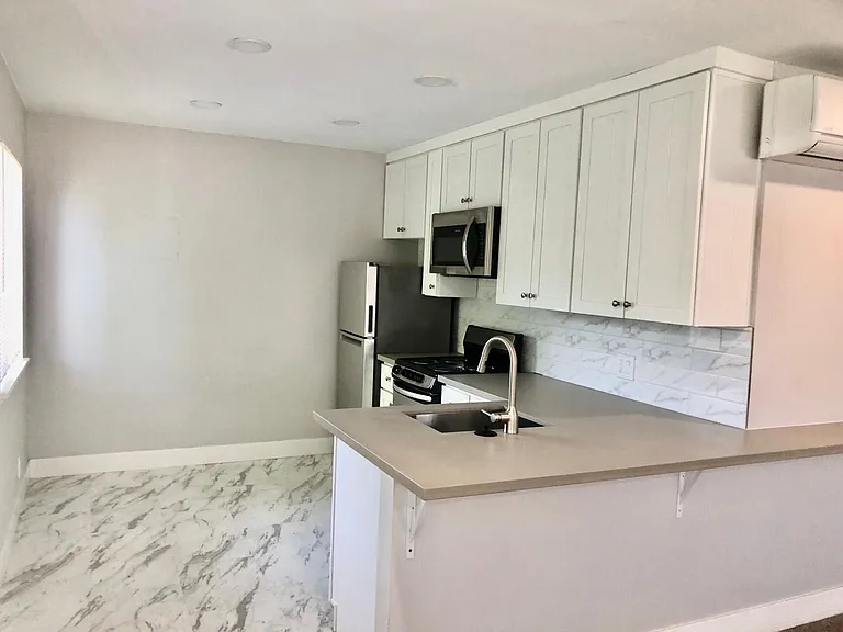 3440 J St #3 — Photo 4