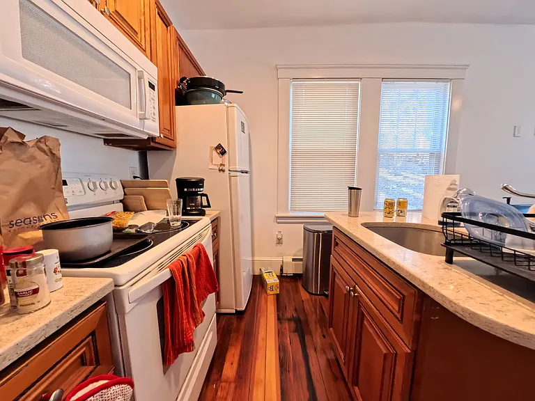 436 Waverley Oaks Rd #1B — Photo 2