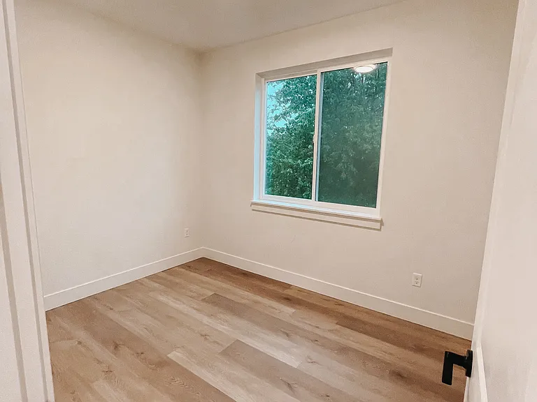 22039 SE Ash St — Photo 9
