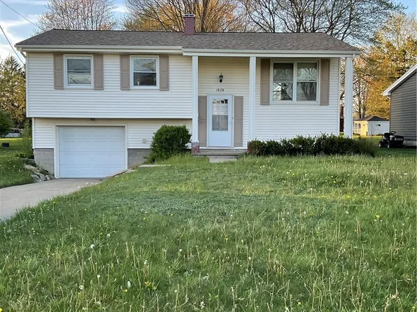 1828 Basil Ave, Poland, OH 44514