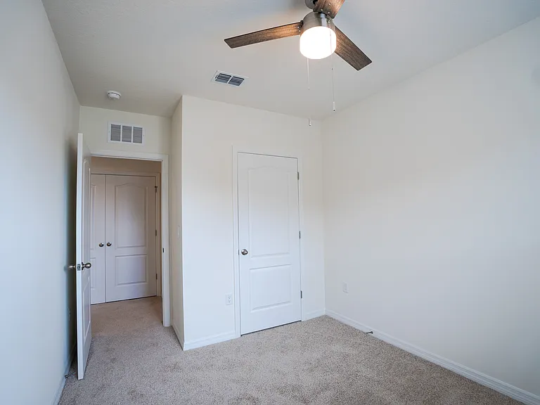2331 Gifford Dr — Photo 12