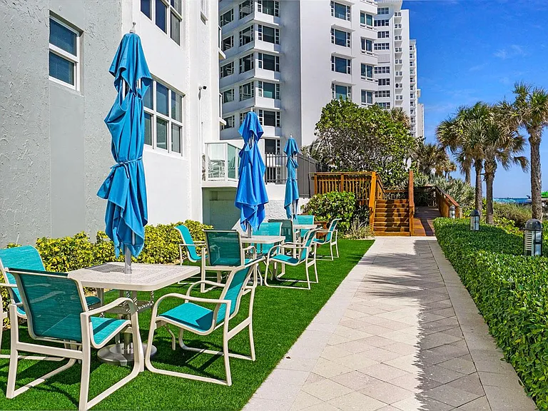 3550 Galt Ocean Dr #2010 — Photo 33