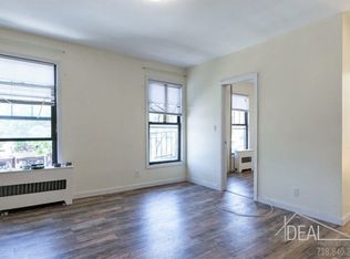 202 9th St #2F, Brooklyn, NY 11215
