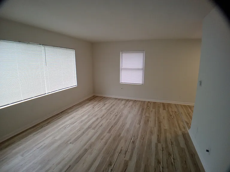 801 N Capitol Ave #4 — Photo 5