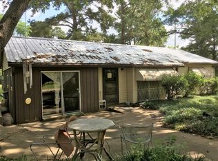 100 Gray St, Trinity, TX 75862