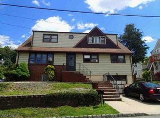 7 Sunset Dr, Woodland Park, NJ 07424