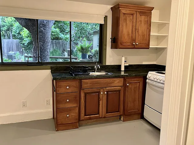 640 Tabor Ln #1 — Photo 7