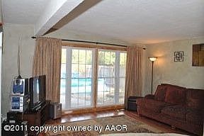 4th image of 3517 Fleetwood Dr