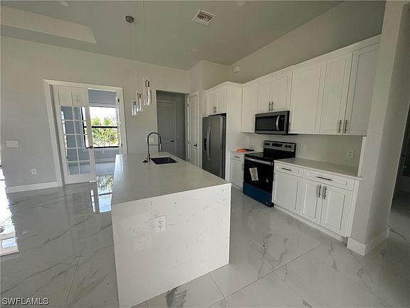 3rd image of 1911 El Dorado Blvd N