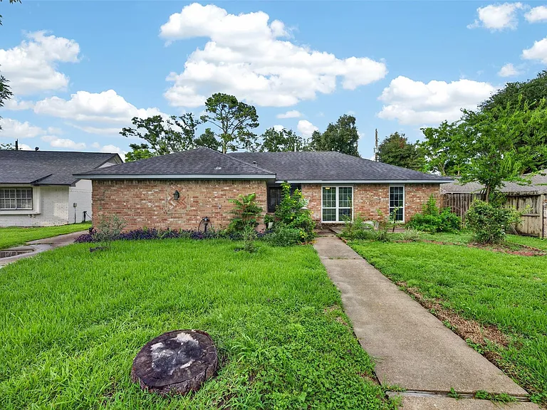 5714 Arbor Vitae Dr — Photo 2