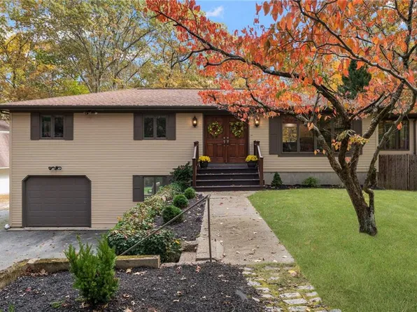 50 Carrs Pond Rd, West Greenwich, RI 02817