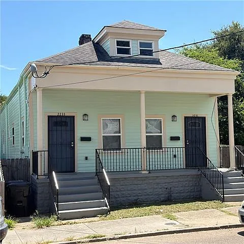 2231 Franklin Ave Photo 1