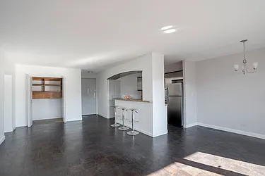 Rented by R New York