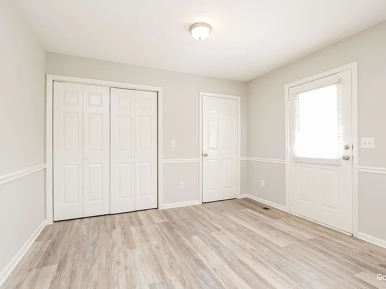 108 Wortham Ct — Photo 9