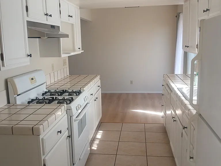 201 Blossom Way #B — Photo 18