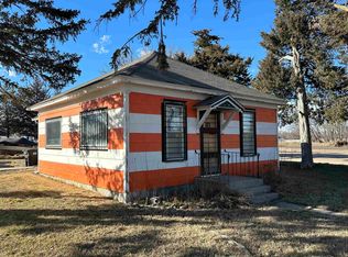 474 Crawford St, Mason City, NE 68855