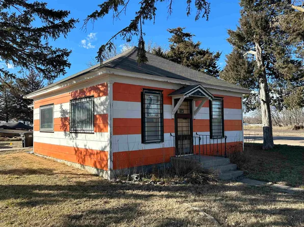 474 Crawford St, Mason City, NE 68855