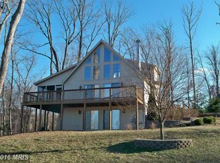 94 Wampum Ln, Hedgesville, WV 25427