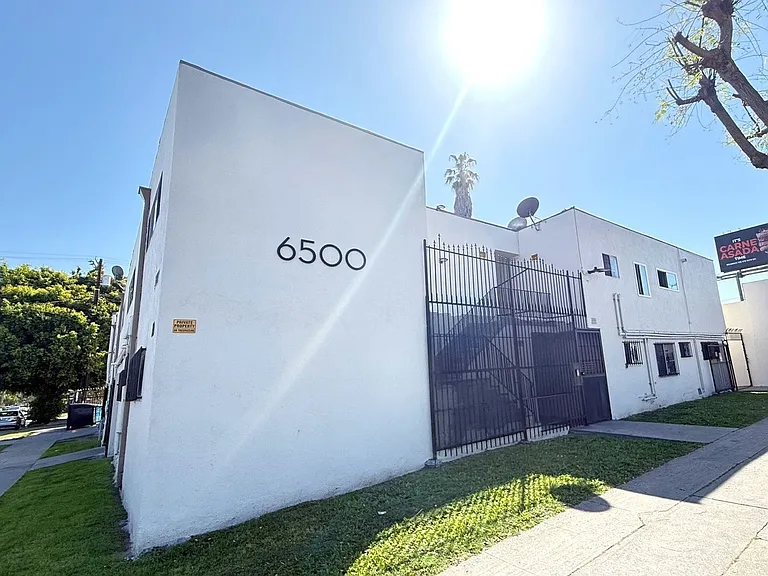 6500 S Western Ave #7 — Photo 6