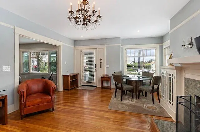 2 bed, 1200 sqft, $4,250 — Photo 3
