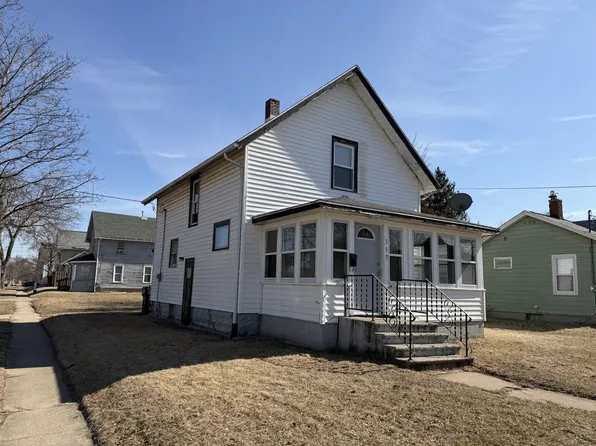 757 Moore St, Beloit, WI 53511