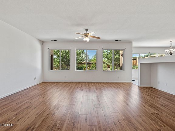 4th image of 535 Sun Mesa Dr