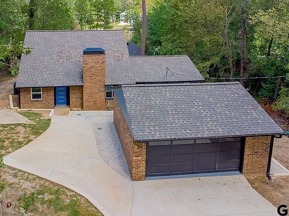 2nd image of 309 Rosewood Dr