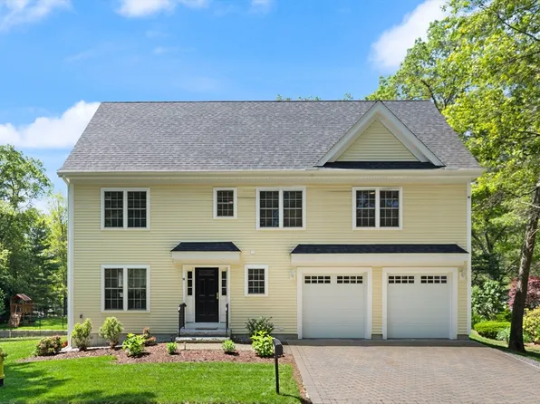 18 Massasoit Trl, Littleton, MA 01460