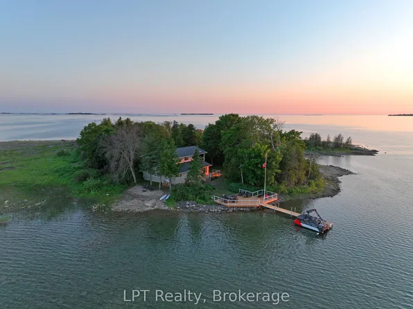 25 Dock Rd, South Bruce Peninsula, ON N0H 2T0